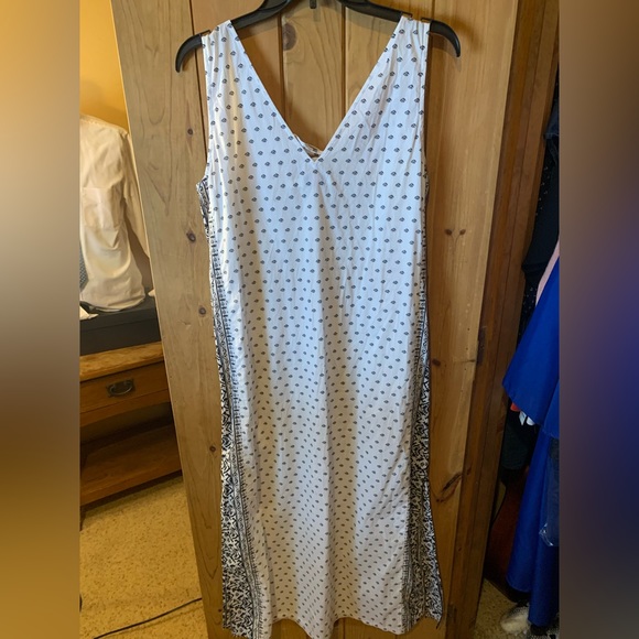 Vineyard Vine maxi dress - Picture 2 of 7